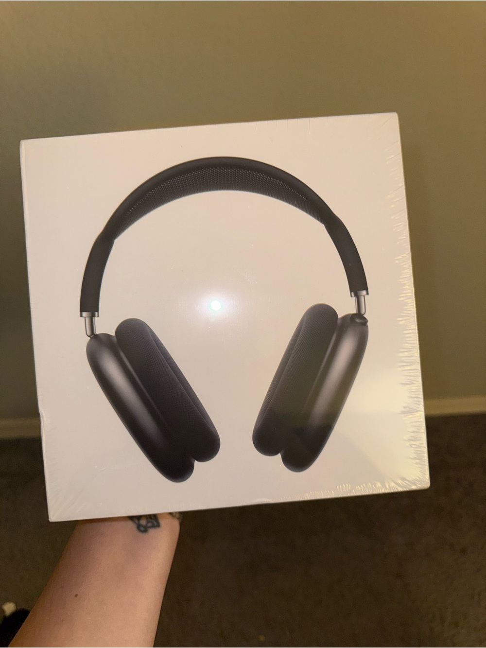 Brand New Wireless Over-Ear Bluetooth Headphones – Black